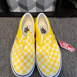 Brand new Vans. Yellow/white checkered. Vans tag still on. Men’s 8 women’s 9.5